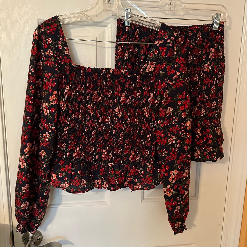 Adorable Teo piece skirt set very Boho NWT